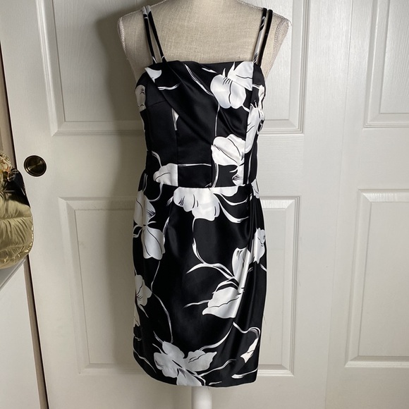 Paradise Hawaii Dresses & Skirts - Paradise Hawaii Vintage Black and White Sundress